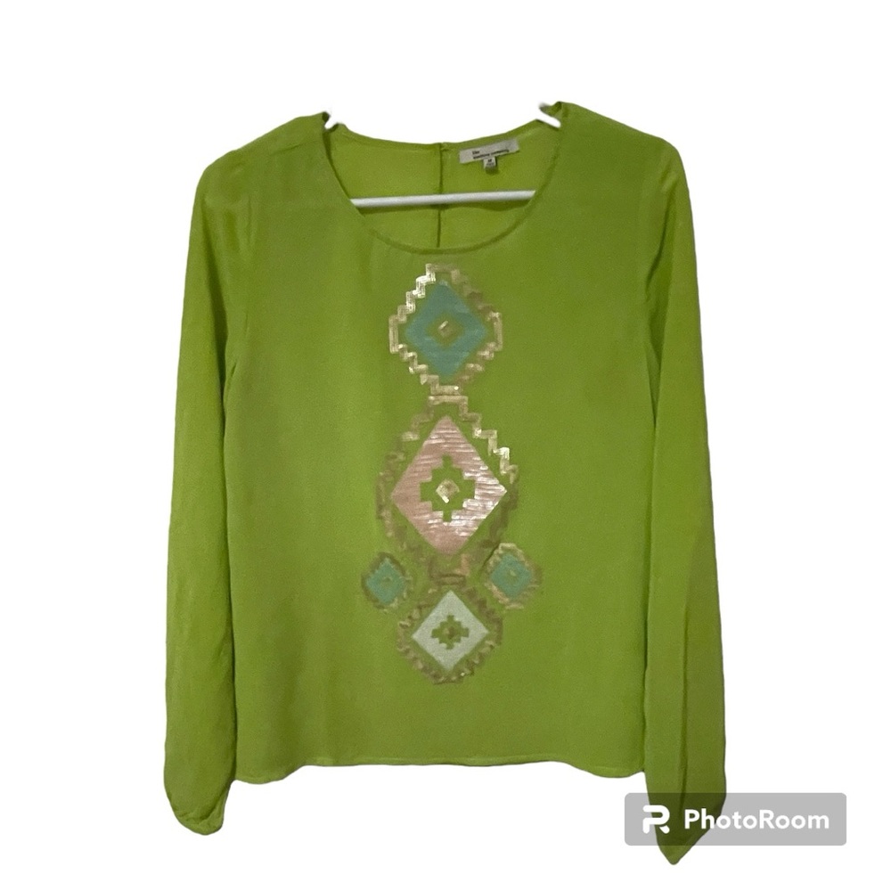 3/$9 Medium Women’s Green Top  The Clothing Co. Keyhole back Sequins lightweight
